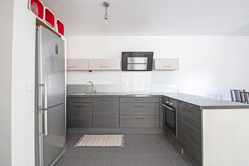 Ferienwohnung Le P'Tit Rimbaud, 6 Pers, Parking Prive, Jardin,Wifi Montpellier Exterior foto
